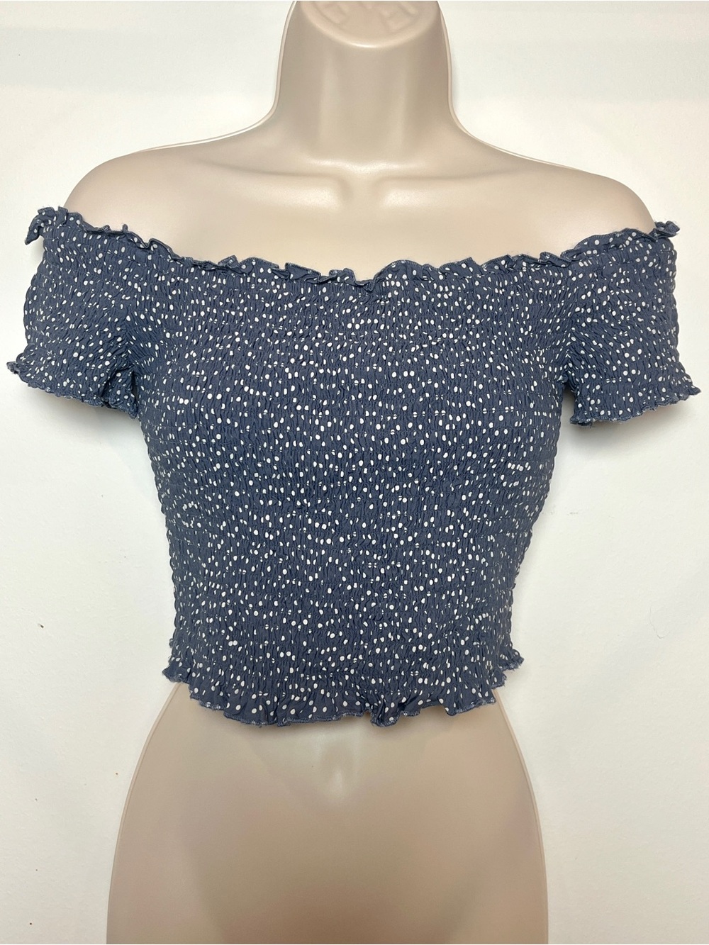 Abercrombie & Fitch Crop Top Polka Dot Smocked Off-Shoulder Preppy Minimalist